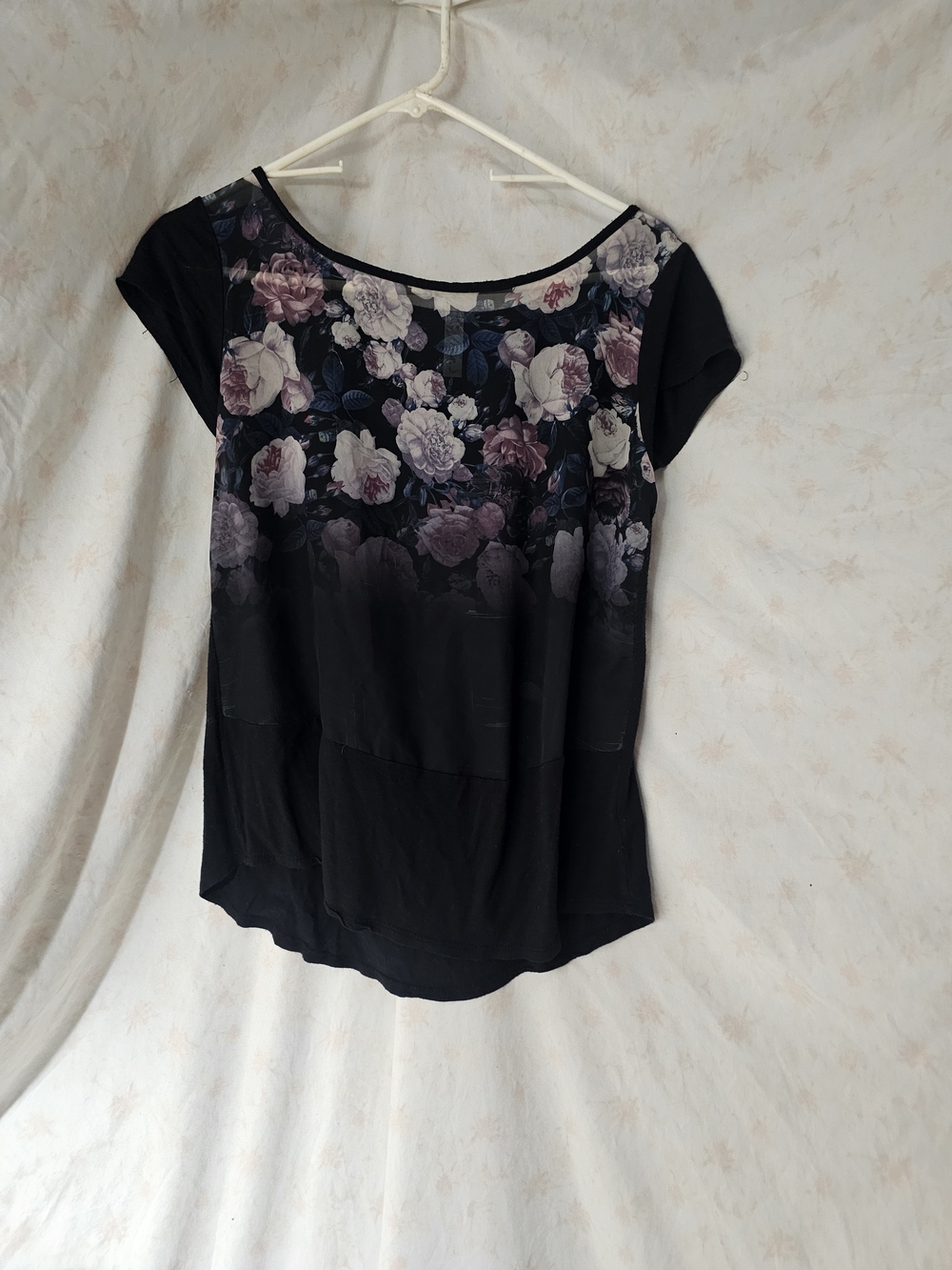 Bella D. Black Short Sleeve Floral Scoop Neck Top